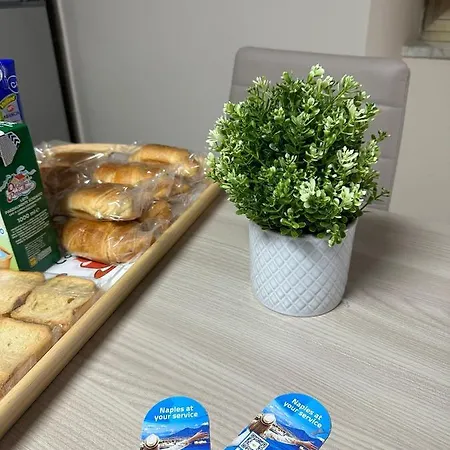 Centro - La Casa Di Cate לינה וארוחת בוקר נאפולי